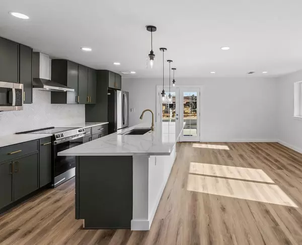 Coliving in Broomfield - Outer Denver, Denver