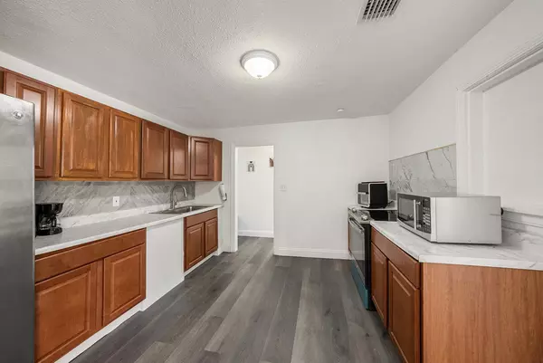 Coliving in Kenwood - Clearwater-St. Petersburg, Tampa