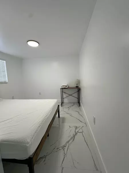 Coliving in Hollywood Fl - Broward County, Miami