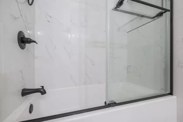 Coliving in Glendale - NW Valley, Phoenix