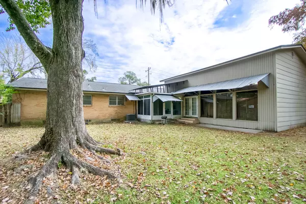 Coliving in Cedar Hills - Westside, Jacksonville