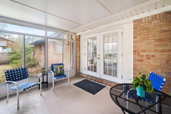 Coliving in Cedar Hills - Westside, Jacksonville