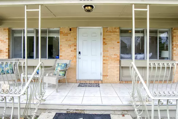 Coliving in Cedar Hills - Westside, Jacksonville