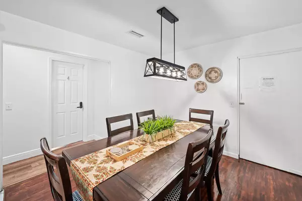 Coliving in Cedar Hills - Westside, Jacksonville