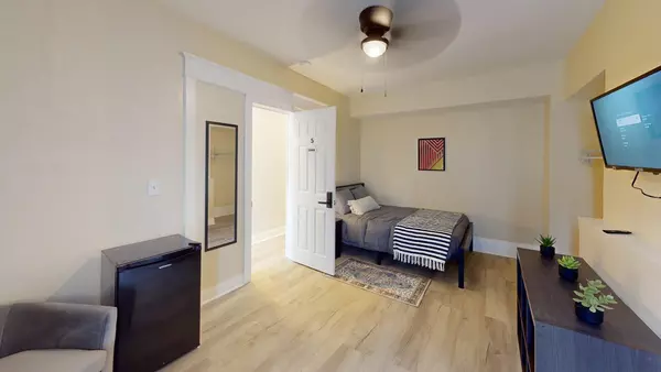 Coliving in Fells Point - Baltimore Metro Area, Washington DC