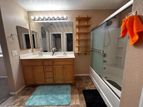 Coliving in Antelope - Outer SAC, Sacramento