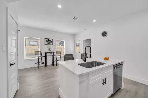 Coliving in Acres Home - Nw Houston, Houston