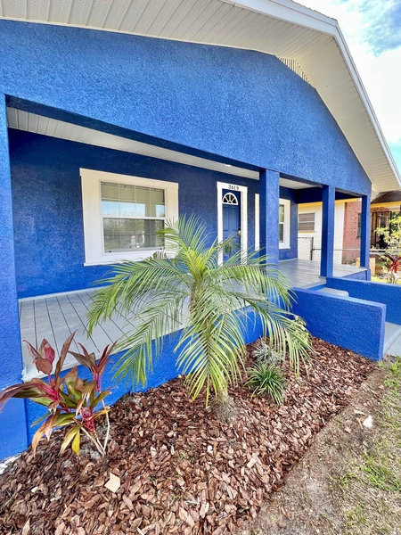 Coliving in Live Oaks Square - East Tampa, Tampa