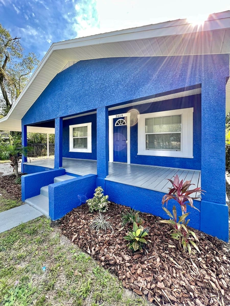 Coliving in Live Oaks Square - East Tampa, Tampa