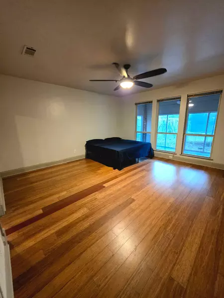 Coliving in Cedar Hill - Sw Dallas, Dallas