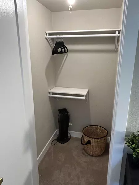 Coliving in Lakewood - Outer Denver, Denver