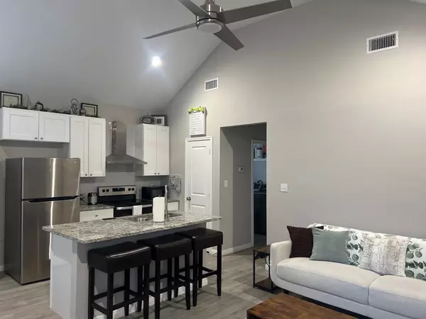 Coliving in The Woodlands - Nw Houston, Houston