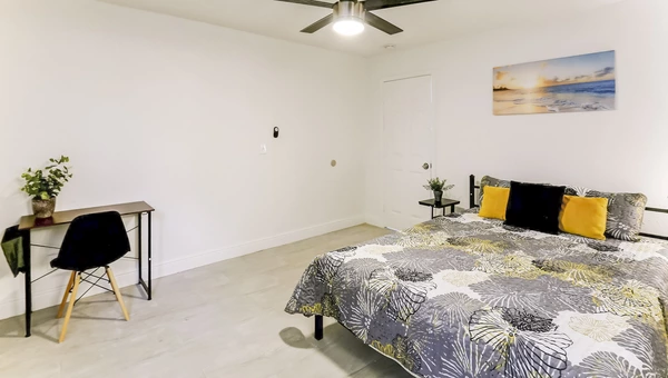 Coliving in Ybor City - Central Tampa, Tampa