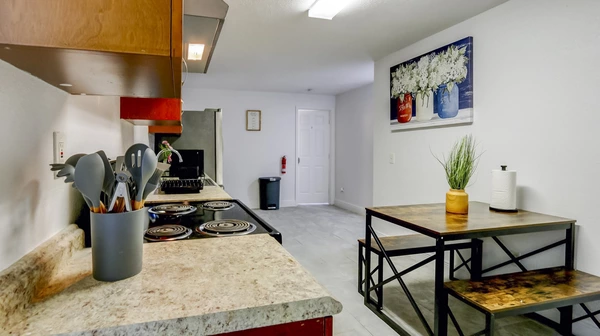Coliving in University - North Tampa, Tampa