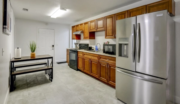 Coliving in University - North Tampa, Tampa