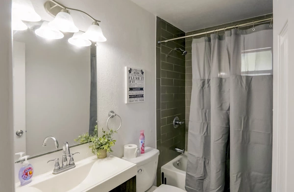 Coliving in University - North Tampa, Tampa