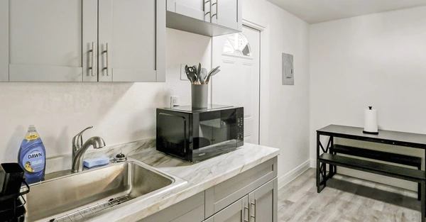 Coliving in Sulphur Springs - North Tampa, Tampa