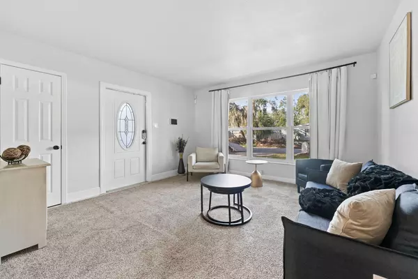 Coliving in Live Oaks Square - East Tampa, Tampa