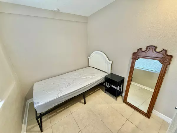 Coliving in Largo - Clearwater-St. Petersburg, Tampa