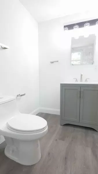 Coliving in Kenwood - Clearwater-St. Petersburg, Tampa