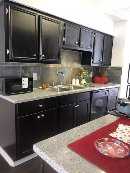 Coliving in Greater Inwood - Nw Houston, Houston