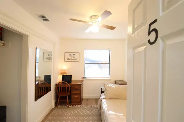 Coliving in Oak Cliff - Sw Dallas, Dallas