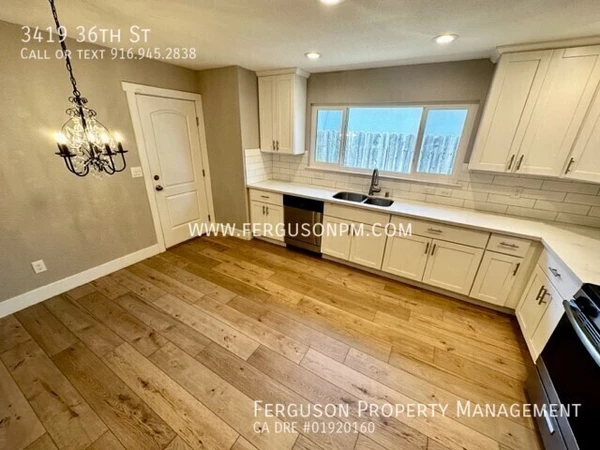 4 bedrooms apartment for rent in Central Oak Park - SE SAC, Sacramento