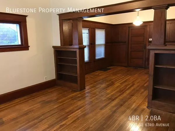 4 bedrooms apartment for rent in Foster-Powell - SE Portland, Portland