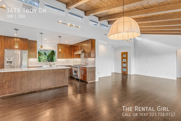 3 bedrooms apartment for rent in Toluca Lake - San Fernando Valley, Los Angeles