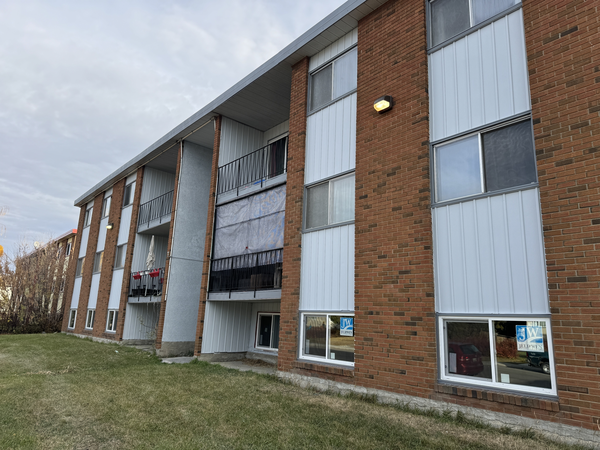 3 bedrooms apartment for rent in Killarney - NE Edmonton, Edmonton