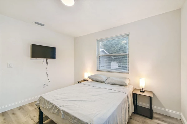 Coliving in Lealman - Clearwater-St. Petersburg, Tampa