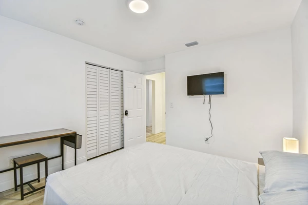 Coliving in Lealman - Clearwater-St. Petersburg, Tampa