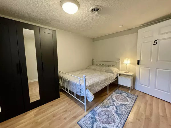 Coliving in Clayton - West County, Saint Louis