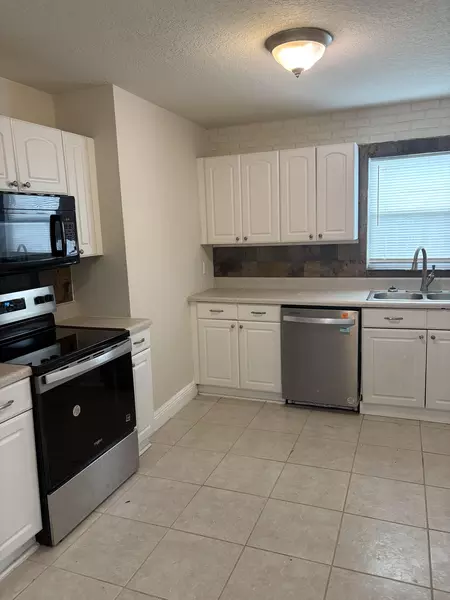 Coliving in Melbourne - Outer Orlando, Orlando