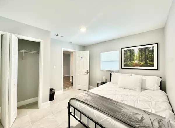 Coliving in Land O' Lakes - North Tampa, Tampa