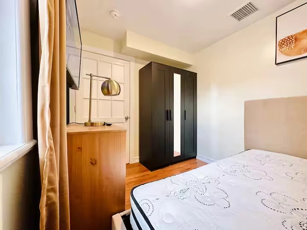 Coliving in Astoria - Queens, New York