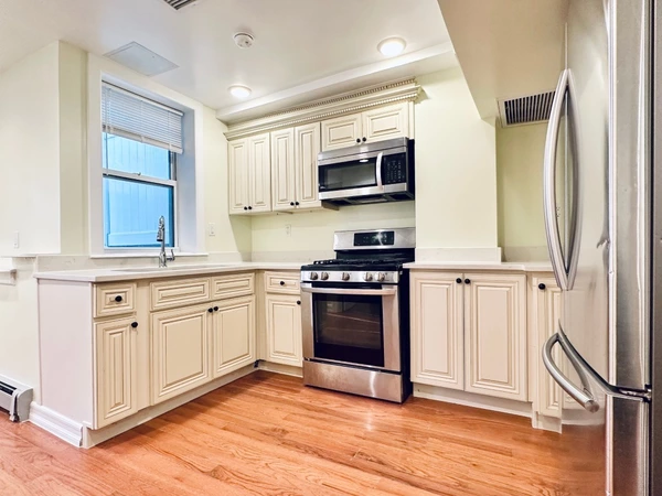 Coliving in Astoria - Queens, New York