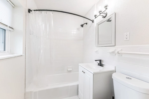 Coliving in Greater Hobby Area - Se Houston, Houston