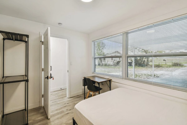 Coliving in Lealman - Clearwater-St. Petersburg, Tampa