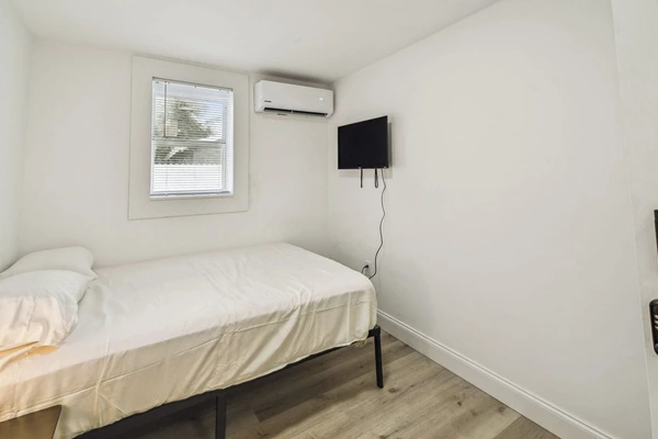 Coliving in Lealman - Clearwater-St. Petersburg, Tampa