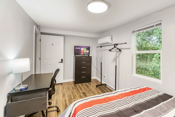 Coliving in Cedar Hills - Westside, Jacksonville