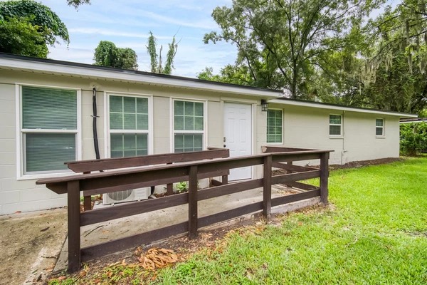 Coliving in Cedar Hills - Westside, Jacksonville