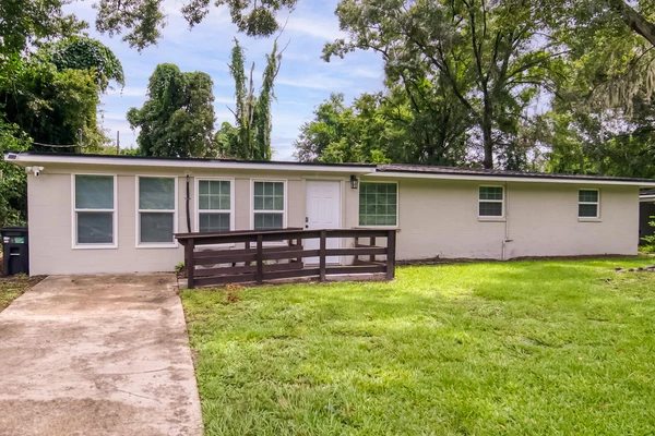 Coliving in Cedar Hills - Westside, Jacksonville