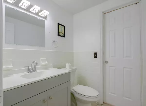 Coliving in Live Oaks Square - East Tampa, Tampa