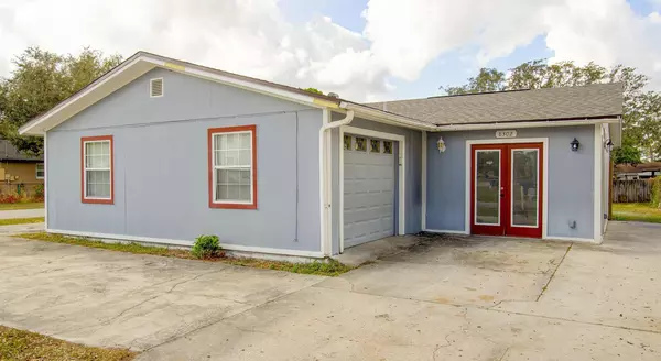 Coliving in Live Oaks Square - East Tampa, Tampa