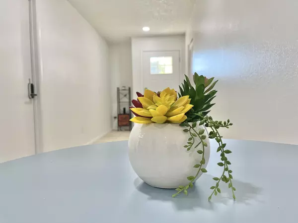 Coliving in Glendale - NW Valley, Phoenix