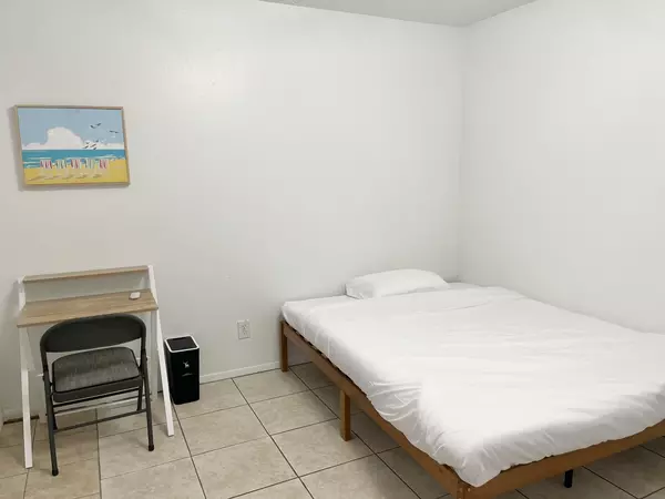 Coliving in Glendale - NW Valley, Phoenix