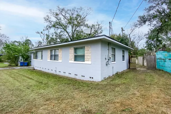 Coliving in Lake Forest - Northside, Jacksonville