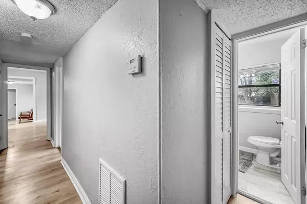 Coliving in Lake Forest - Northside, Jacksonville