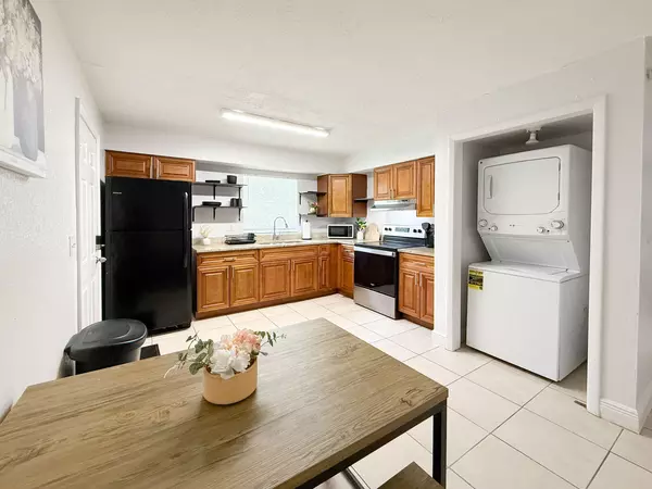 Coliving in Sulphur Springs - North Tampa, Tampa